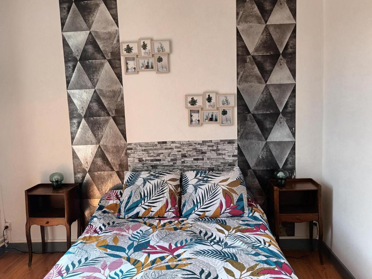 Appartement Chaleureux De 82M2 Proche De Vulcania Pontaumur Kültér fotó